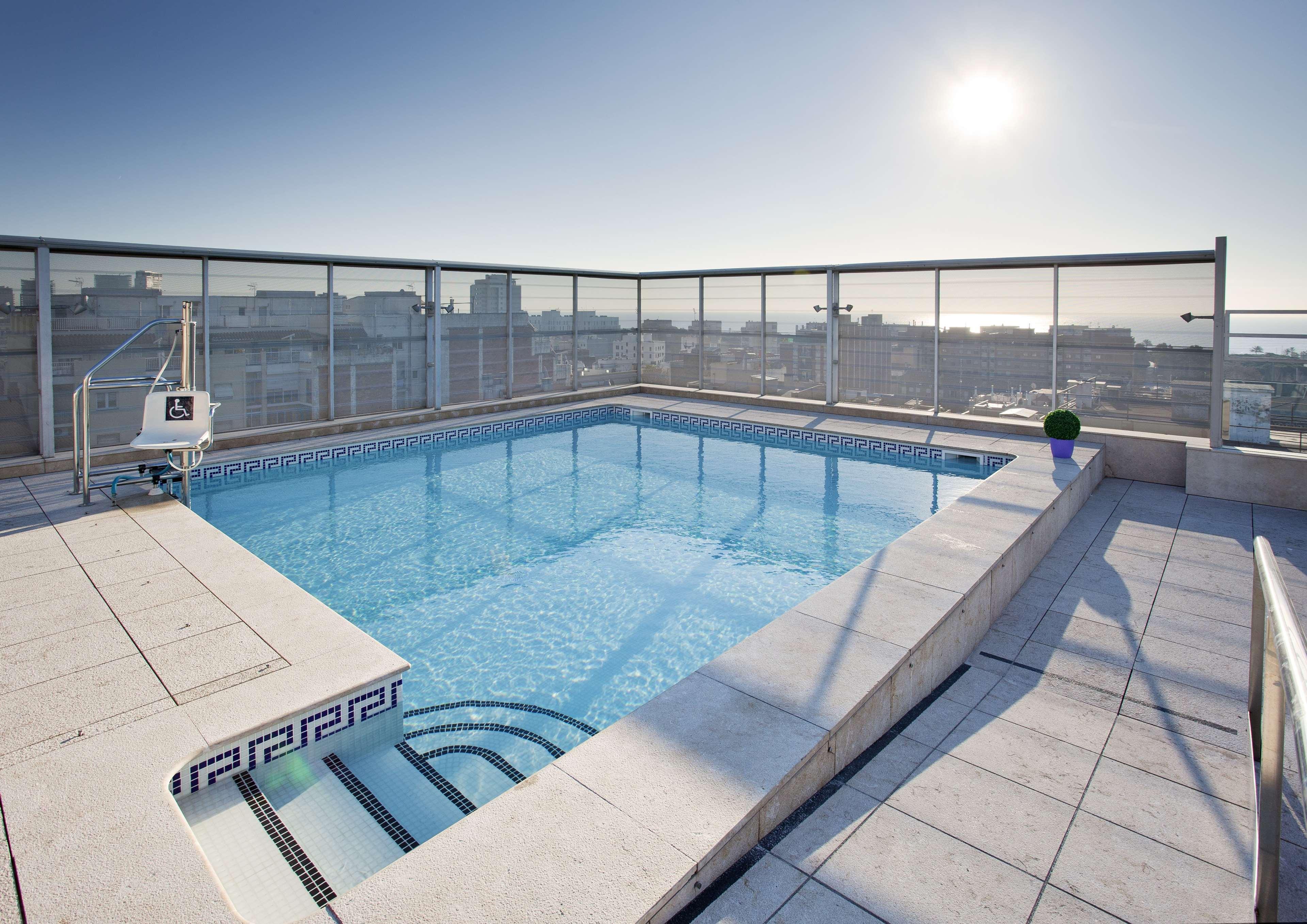 Ilunion Barcelona Hotel Exterior photo