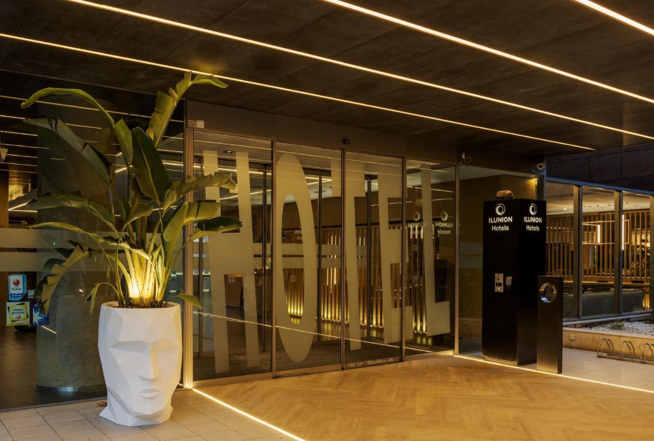 Ilunion Barcelona Hotel Exterior photo